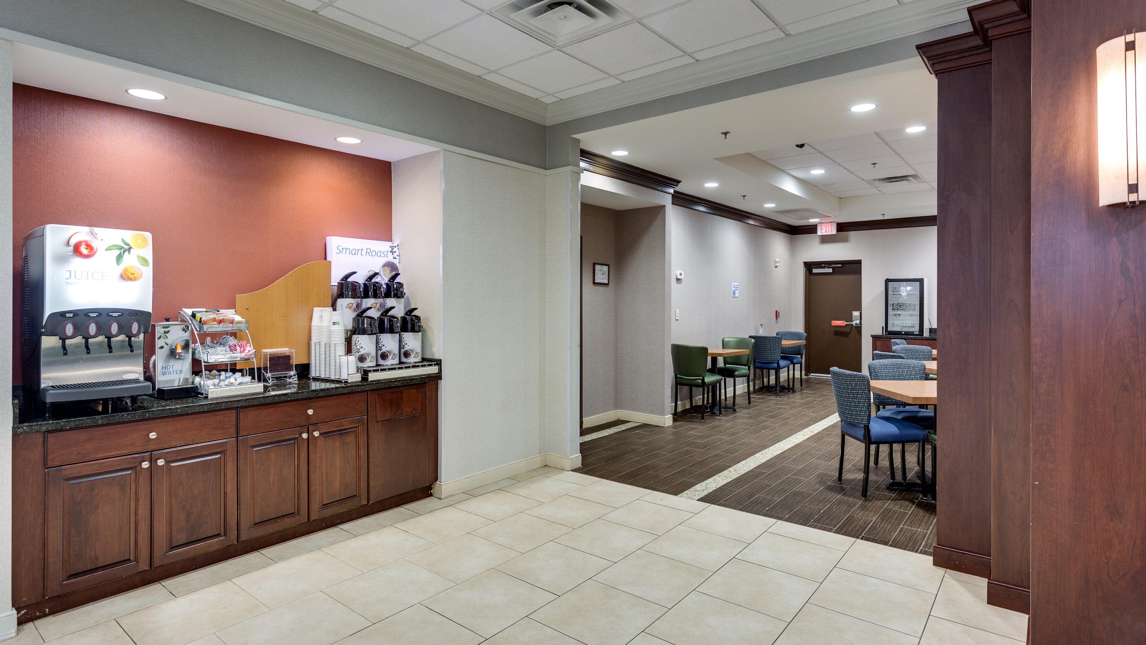 Holiday Inn Express Washington Dc Sw - Springfield By Ihg Extérieur photo