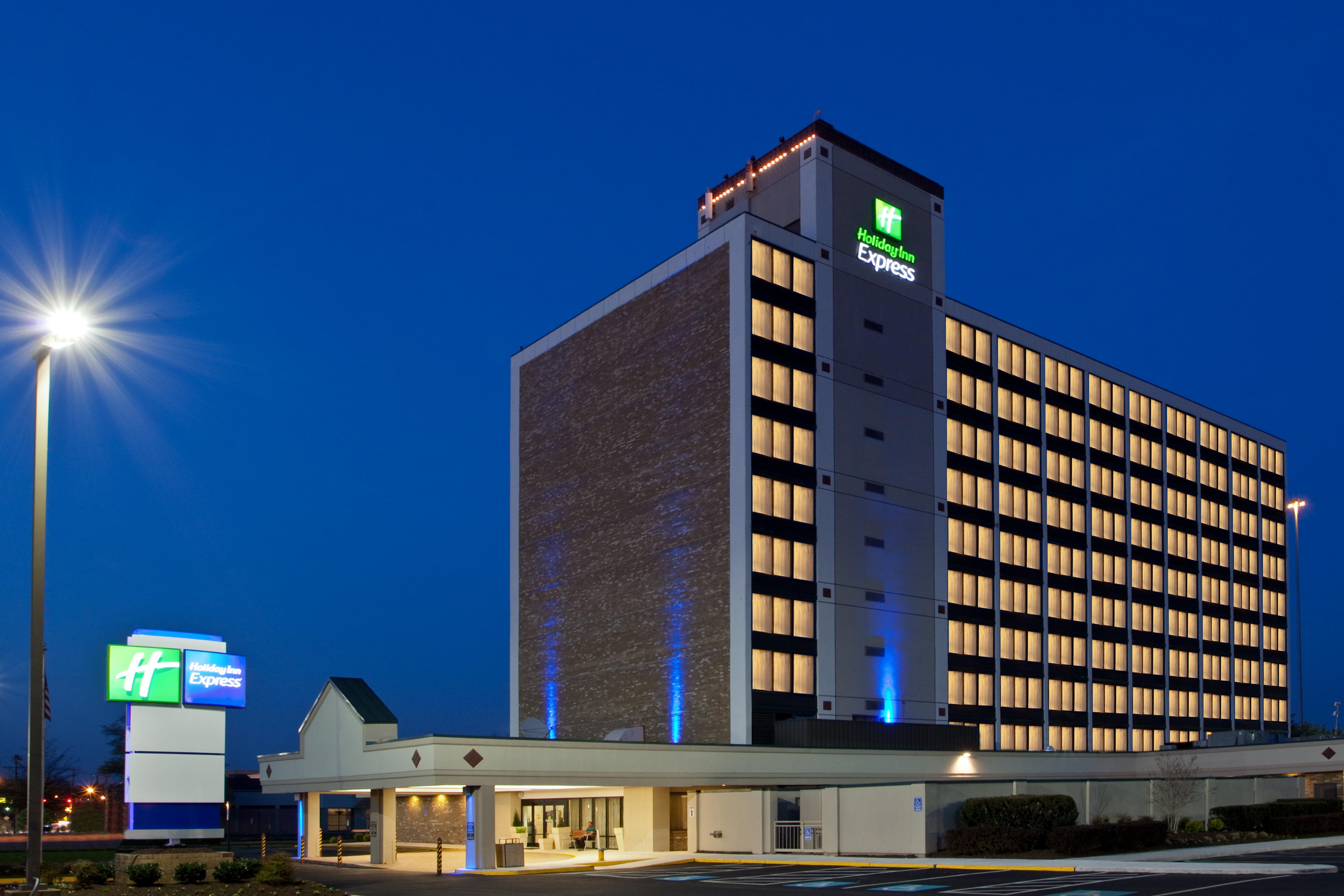 Holiday Inn Express Washington Dc Sw - Springfield By Ihg Extérieur photo